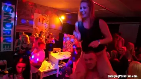 Приватная секс вечеринка с развратными шлюхами